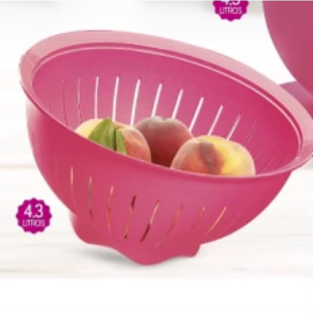 Vintage Tupperware Classic  Colander 4.3 Liter Pink Color
